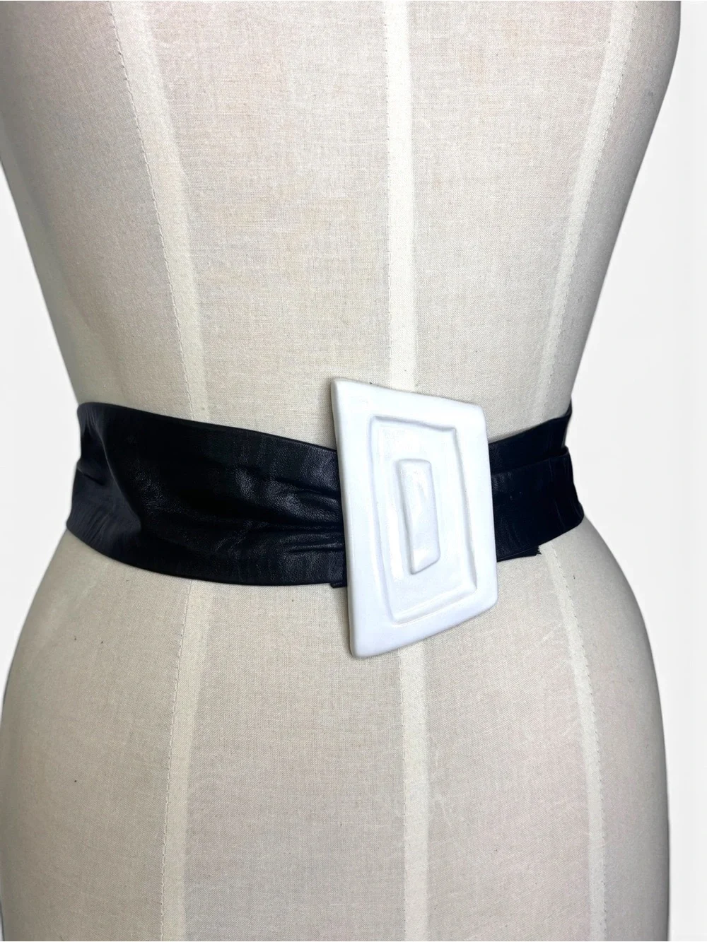Vintage‎ Carol Halmy Black Leather Adjustable Belt with White Geometric Buckle